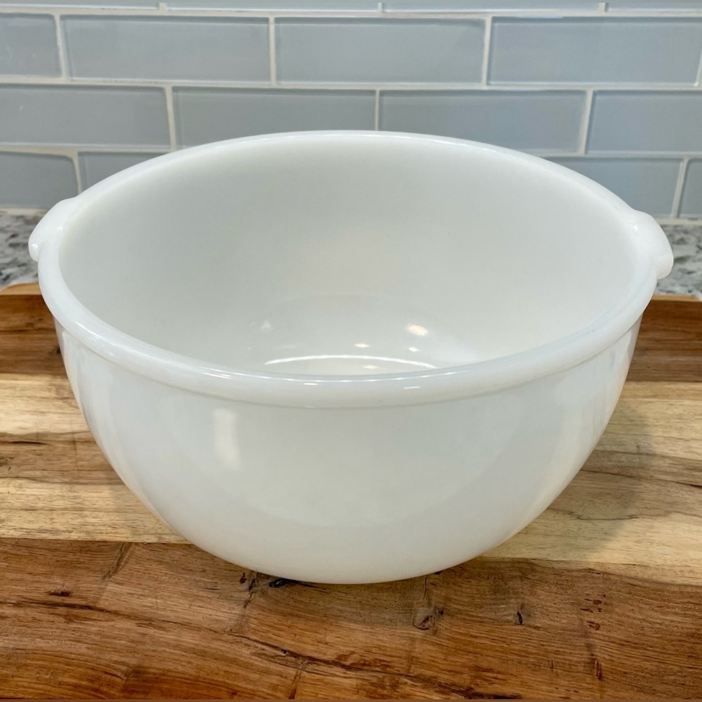VTG Glasbake Milk Glass Sunbeam Mixing Bowl